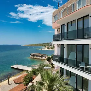 Piccolino Hotel Sarandë
